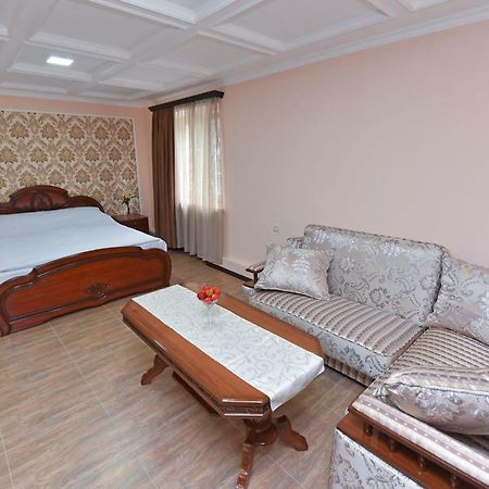 Old City Hotel Алаверди Екстериор снимка
